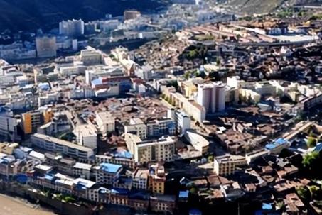 中国哪个城市面积最大