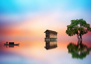 半江瑟瑟半江红比喻什么