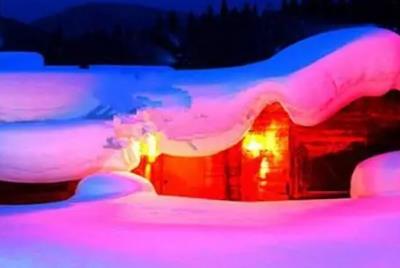 吹灯窗更明月照一天雪的意思